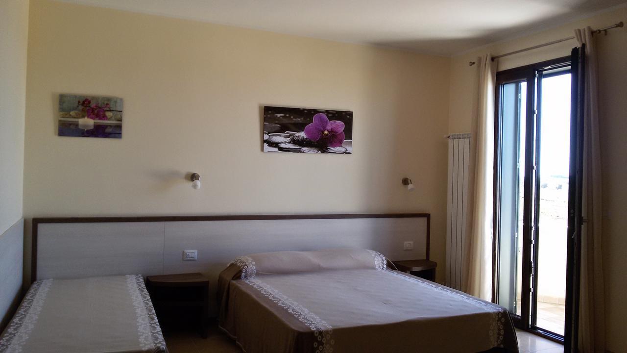 B&B Hotel Helios Uggiano La Chiesa Exterior photo